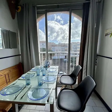 2 Pieces Mezzanine 6 Couchages Cap D'agde Ct045-193 Lägenhet