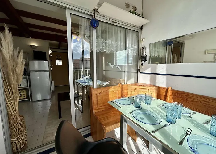 Apartment 2 Pieces Mezzanine 6 Couchages Cap D'agde Ct045-193 Agde