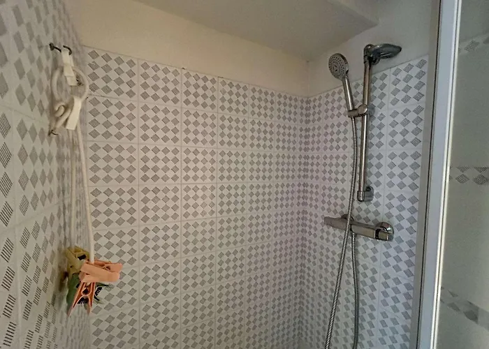 2 Pieces Mezzanine 6 Couchages Cap D'agde Ct045-193 Lägenhet Agde